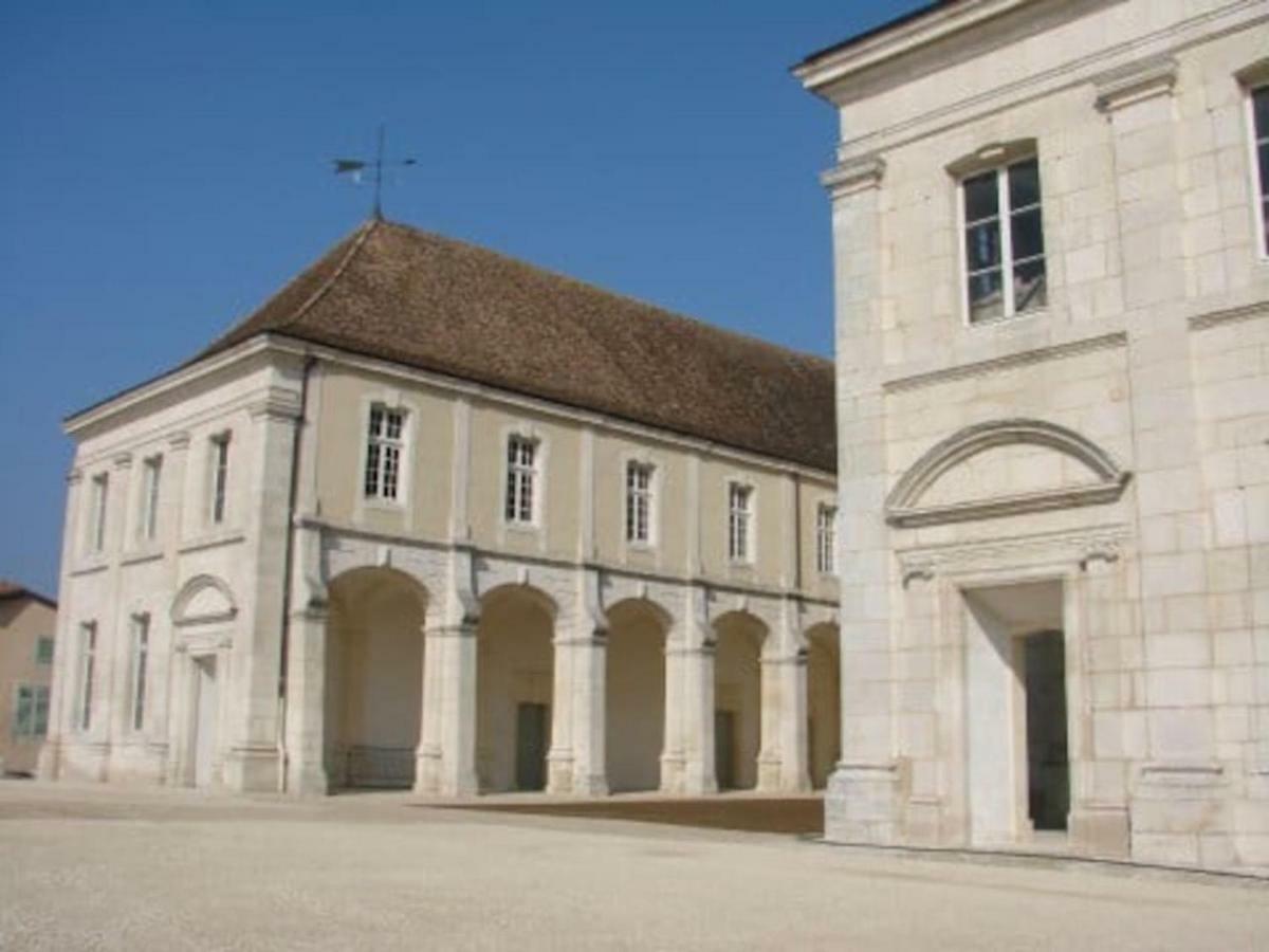 Studio De Charme Au Pays De La Madeleine Daire Commercy Dış mekan fotoğraf